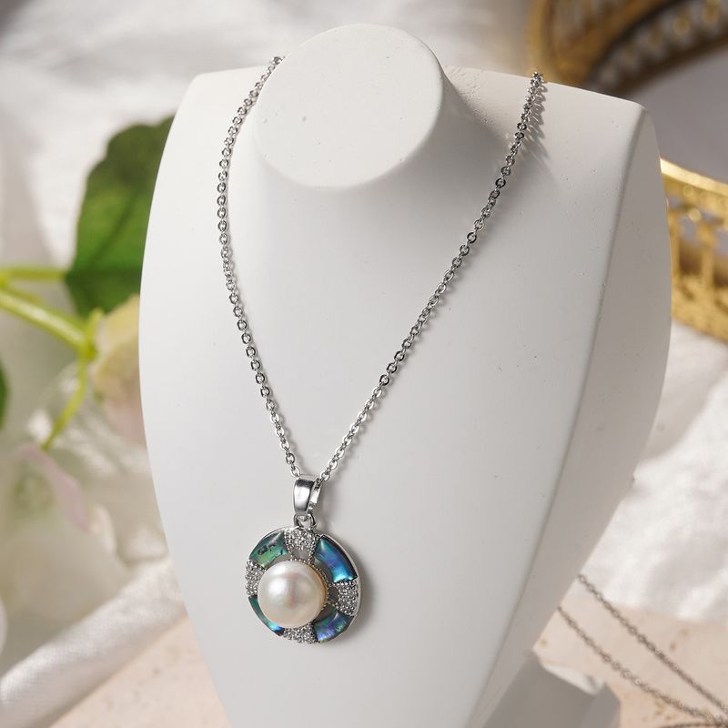 Collana elegante e versatile da donna, con ciondolo a forma di farfalla, in stile retrò francese, con zirconi intarsiati e fiore a quattro foglie._voghion.com