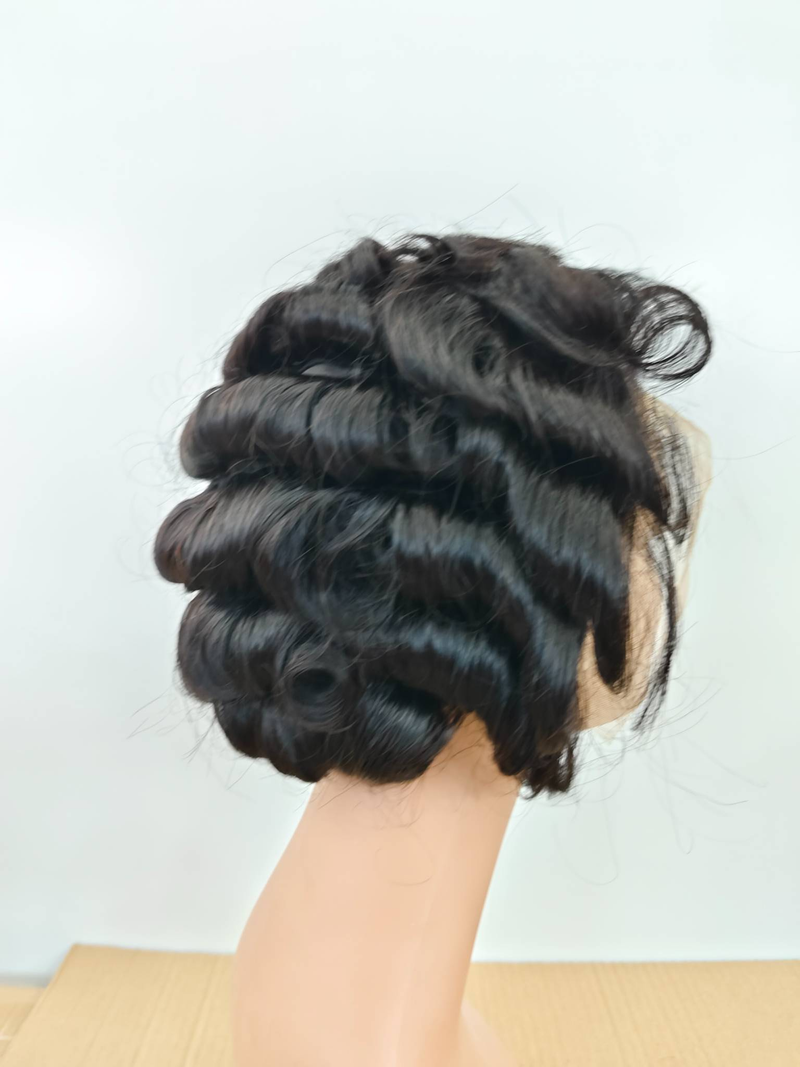 Peluca corta barata Rizado Bob Onda de agua 13x4 Peluca delantera de encaje Peluca de cabello 100% humano Suelta Onda profunda Frontal Bob Teje Pelucas sin pegamento para mujeres_voghion.com