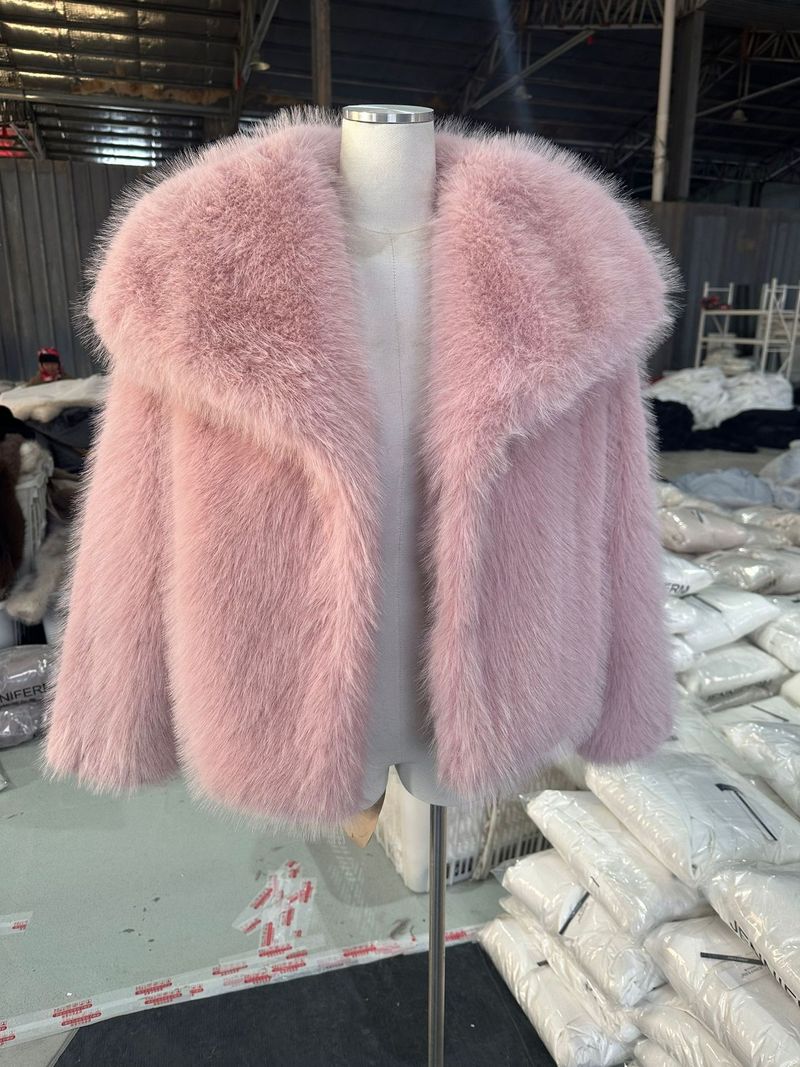 Ropa de mujer Abrigo de piel con solapa grande Abrigo corto de piel de zorro de moda Abrigo de felpa esponjosa Ropa de mujer_voghion.com