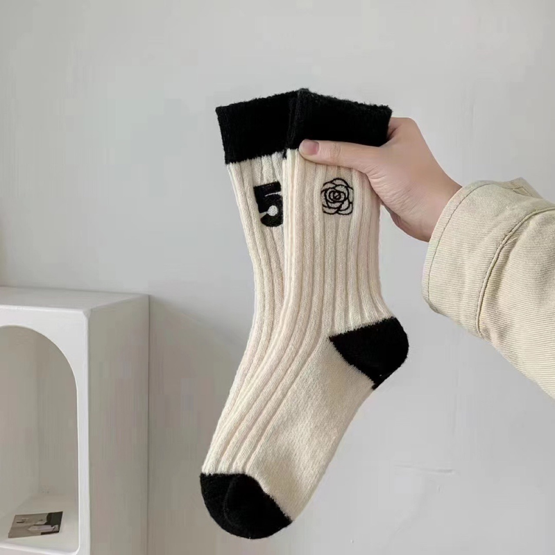 Casual Hundred Tower Trendy Women Anti-cold thickened warm fall and winter cashmere unisex socks_voghion.com