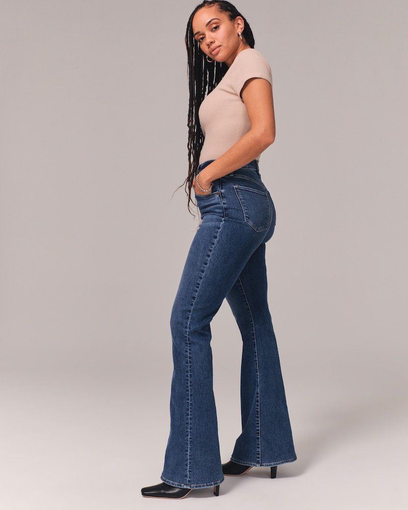 Damemode med svajer - Stretch denim bootcut bukser (trendy og behagelige)_voghion.com