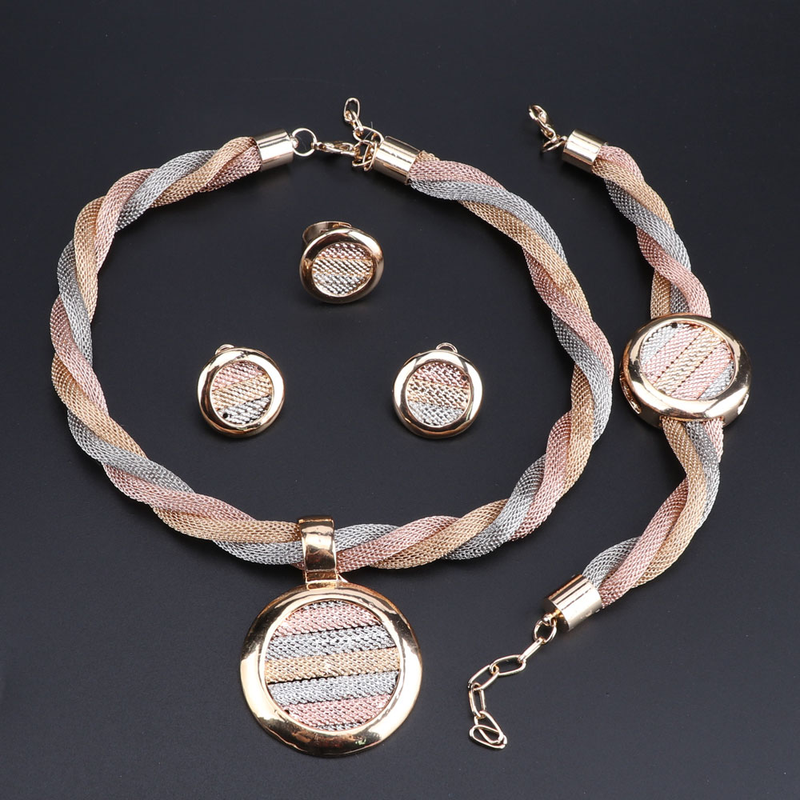 Regalo nuziale Set di gioielli da sposa nigeriani Fashion Set di gioielli in cristallo di Dubai Costume Design Set di anelli per collana a 3 colori_voghion.com