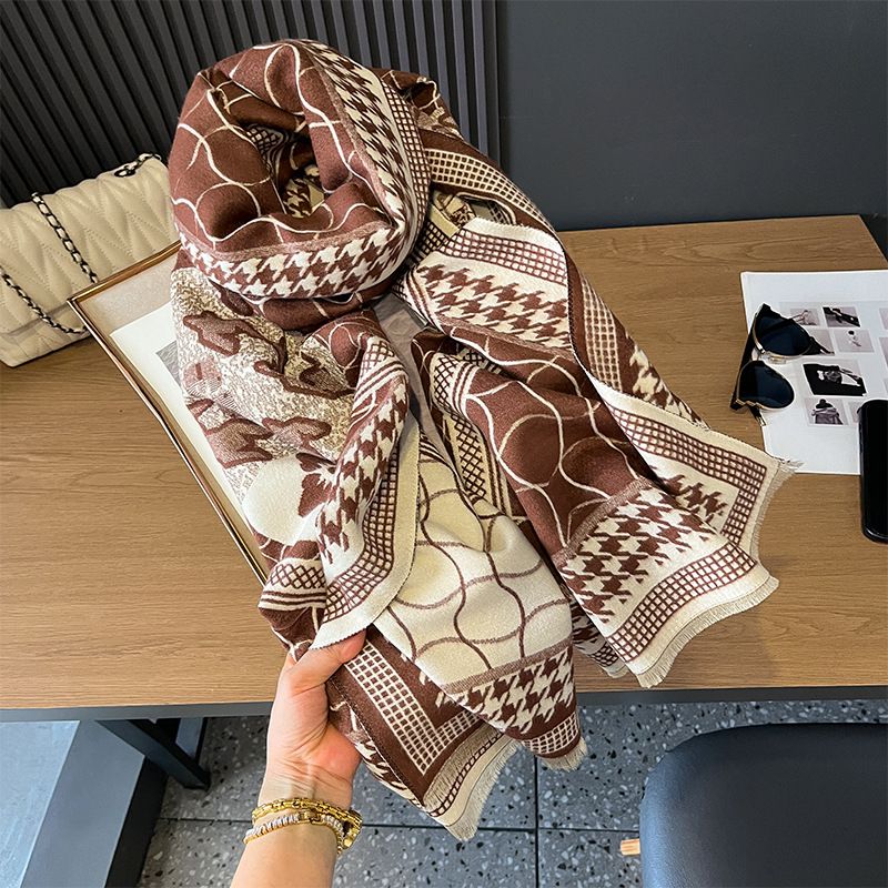 2024 Nuova sciarpa calda alla moda in cashmere da donna con elegante stile autunnale e invernale, scialle versatile a doppia faccia_voghion.com