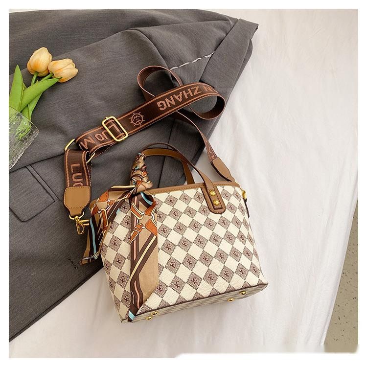 Nova ženska ročna torba čez telo z visokokakovostno in modno majhno dišečo vrečko Feng Shui in veliko košaro za zelenjavo_voghion.com