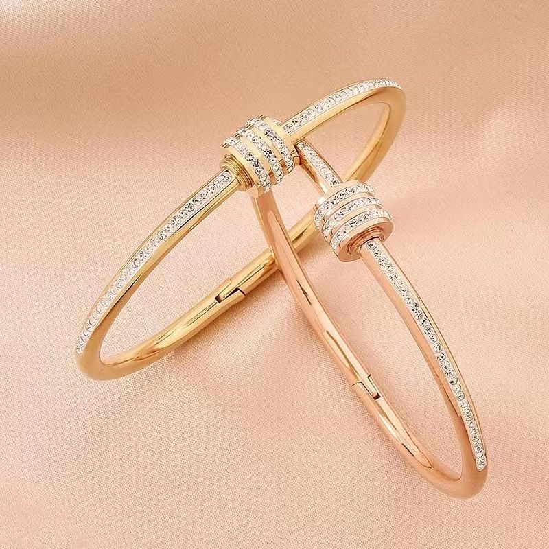 【2938 People's Collection】 Hoogwaardig titanium staal, volledige diamant, veelzijdige modearmband, lichte luxe voor kinderen,_voghion.com