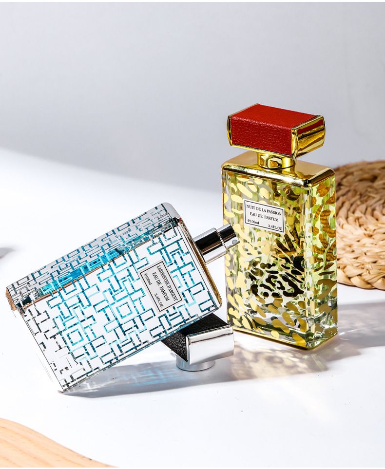 2025 Luxus-Goldflasche „NUIT DE LA PASSIONEAU DE PARFUM“ 100 ml, drei neutrale Düfte, lang anhaltender Duft, unverzichtbares Deodorant für Dates
_voghion.com