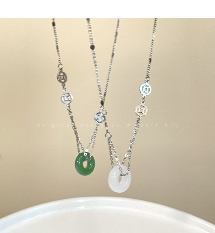 New Chinese Style Jade Safety Buckle 2023 New Female Niche Design Feeling Collarbone Chain Internet Famous Necklace_voghion.com