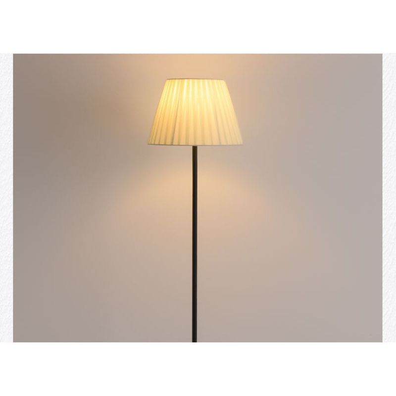 Grand View Garden Salon Chambre Chevet Moderne Simple Chaleureux Décoratif Canapé Plissé Lampe de Table de Sol_voghion.com