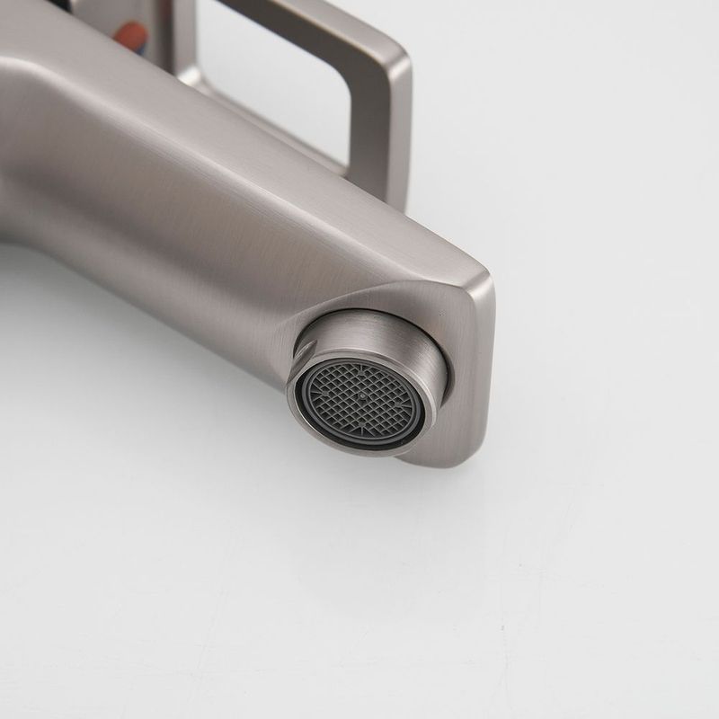 Single-Handle Single-Hole Bathroom Faucet In Spot Resist Brushed Nickel_voghion.com