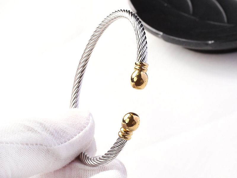 Moud Titan Stol Armband Fra Bijouen Verdrehte Drot C-fërmeg Twist Armband Vergoldete Boutique Koppel Bijouen_voghion.com