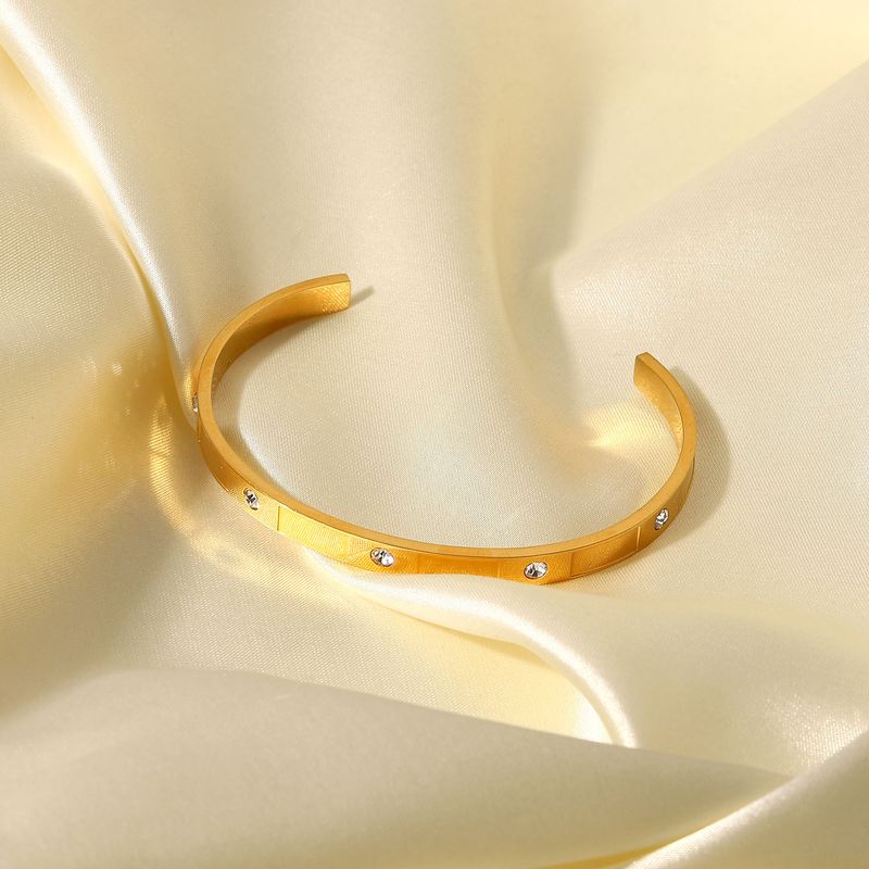 INS Wind Gold Electroplated Stainless Steel Round Zircon Rectangle Alternating Fashionable and Minimalist Women's_voghion.com
