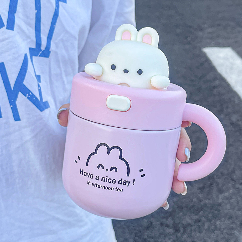 Tazza termica Tazza per acqua in paglia con orsetto carino con manico in ufficio, tazza da caffè isolata a freddo per ragazze con alto valore nominale_voghion.com