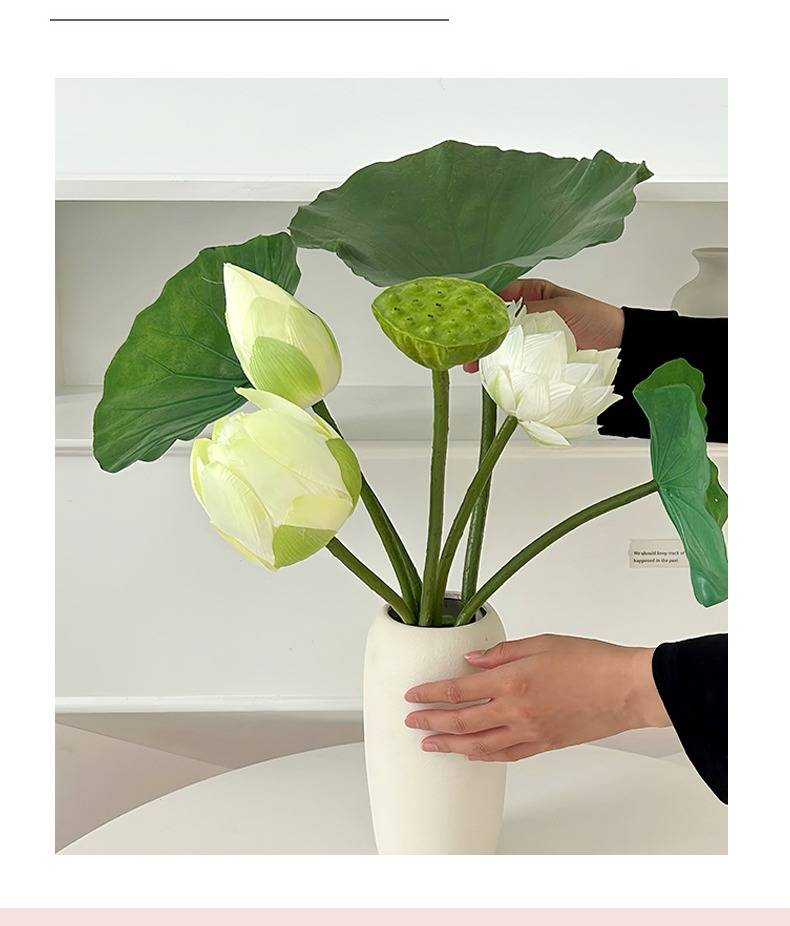 Eleganti fiori di loto artificiali con foglie e baccelli per decorazioni per la casa, matrimoni, fotografia - Composizione floreale realistica di peonie di seta_voghion.com