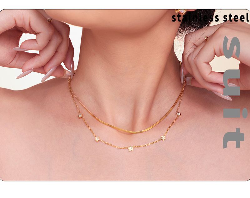 Five-pointed Star Inlaid Zircon Necklace, Small Diamond Gypsy Star Collarbone Necklace, Titanium Steel Gold-plated Simple Double-layer Item Jewelry._voghion.com