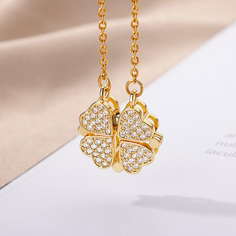 2025 Nuovi arrivi Collana con ciondolo a forma di cuore a quadrifoglio magnetico per donna Catene lunghe in acciaio inossidabile Collane Gioielli estetici fortunati_voghion.com