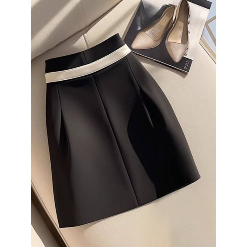 Elegantna ženska bluza s monogramom, dugim rukavima s metalik detaljima i patentnim zatvaračem, uredska odjeća za posao i formalne prigode_voghion.com