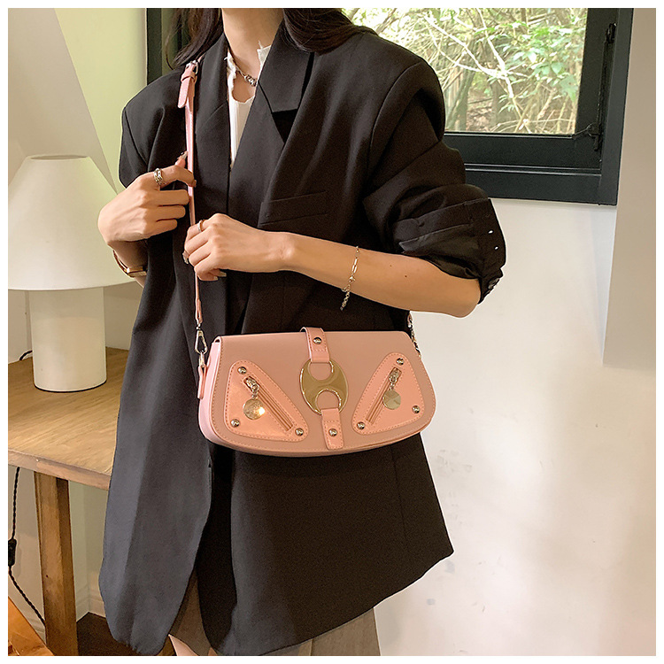 Borsa a tracolla Borsa di nicchia francese Grande capacità da donna 2023 Nuova borsa da sella per borsa a catena di fascia alta per tutte le partite estive_voghion.com