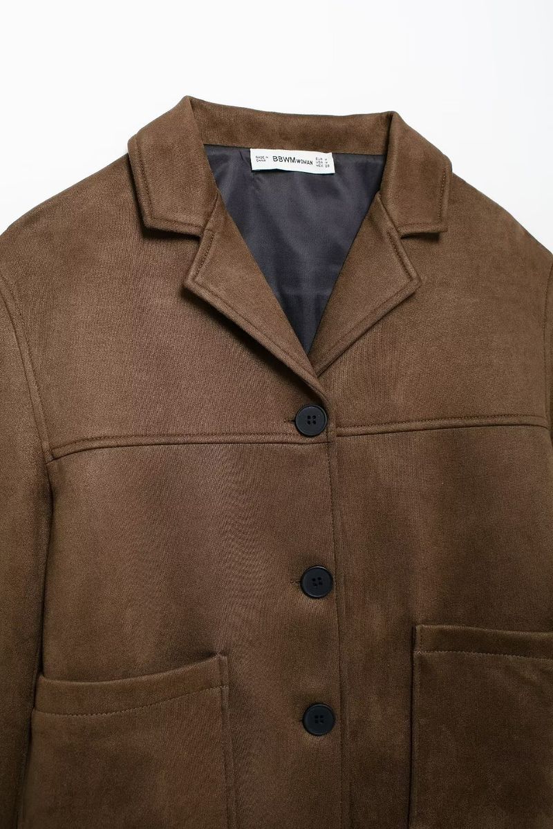 Giacca corta in pelle scamosciata con colletto da donna autunno/inverno 2024 New Street_voghion.com