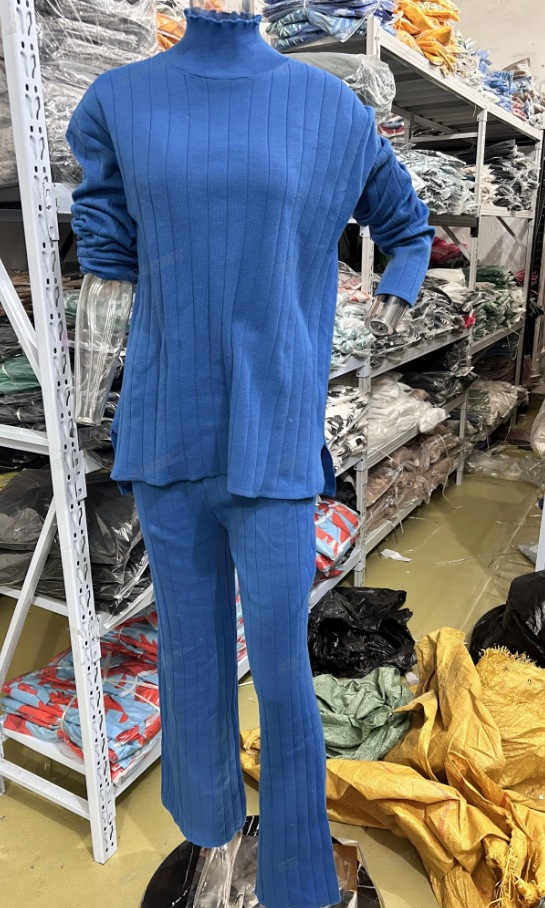 Women's Clothing fashion solid color round neck mid-length casual loose sweater suit_voghion.com