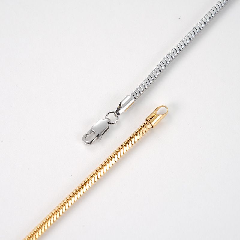Bracelet serpent carré en acier inoxydable de luxe léger chaîne en os de serpent carré en acier titane bijoux tendance de personnalité_voghion.com