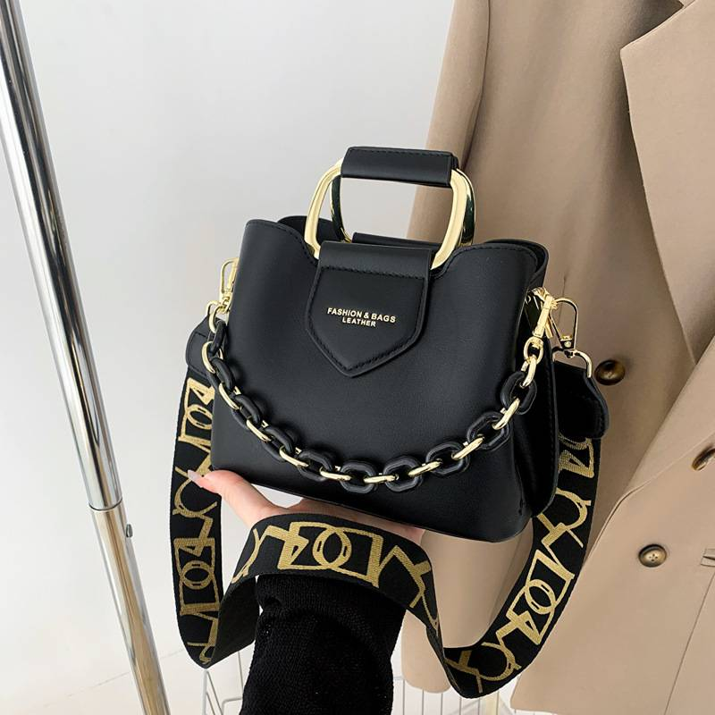Grenzüberschreitende neue Handtaschen für Damen, vielseitige Retro-Umhängetasche mit breitem Schultergurt, modische Pendler-Schultertasche mit Kette_voghion.com
