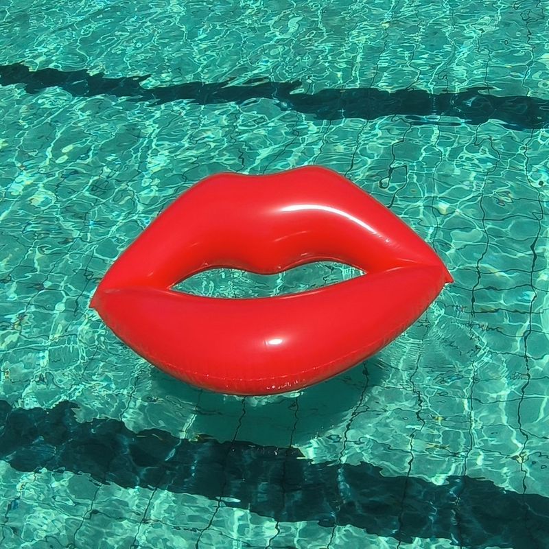 Wasser Rote Lippen Lippen Rotes Herz Aufblasbares Schwimmbett Schwimmring_voghion.com