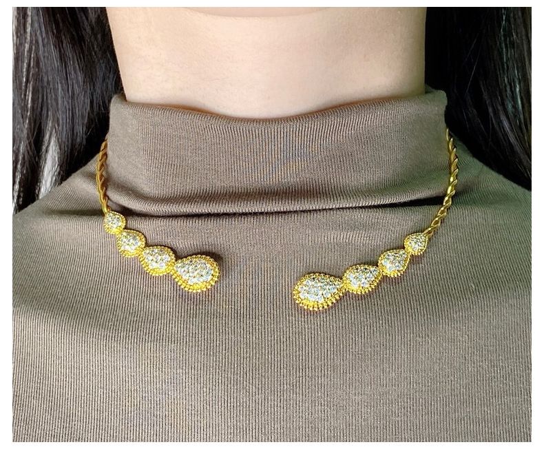 Damen Bijouset Moud Halskette mat Perlen an Diamanten, tropfenfërmeg, modesch an kreativ Design voller Diamanten, héichwäerteg Halskette Set_voghion.com