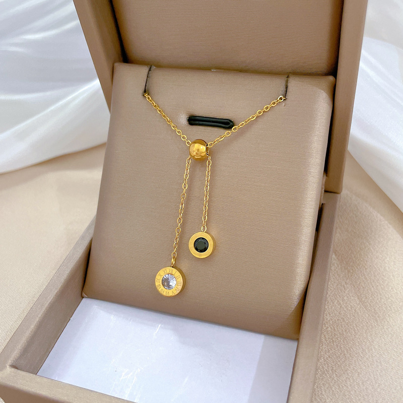 Collana con pendente lungo in nappa lunga con numero romano di moda semplice in acciaio inossidabile placcato oro per regali di gioielli da sposa per ragazze da donna_voghion.com