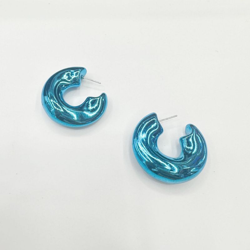 Orecchini a cerchio geometrici esagerati in metallo, design minimalista di nicchia di alta qualità, grandi orecchini a cerchio cavi a forma di C_voghion.com