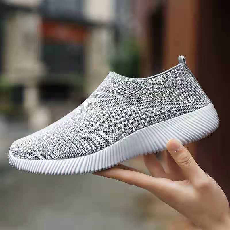 Plus Size Flyknit Dames 2024 Nieuwe Ademende Casual Elastische Sokken Lage Comfortabele Moederschoenen_voghion.com