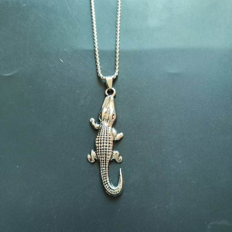 Personalità alla moda, creatività prepotente, collana di coccodrillo per uomo e donna, ciondolo punk hip-hop di strada_voghion.com