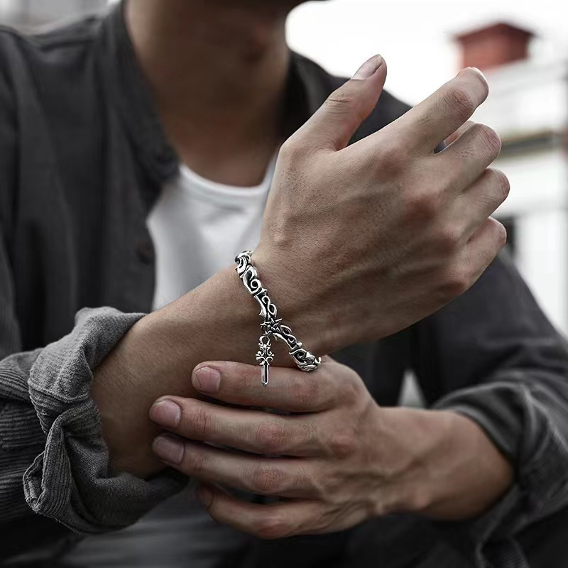 Kore versiyonu S925 gümüş asma Bilezik ağır sanayi beş köşeli yıldız çapraz koyu desen Bilezik yaratıcı moda_voghion.com