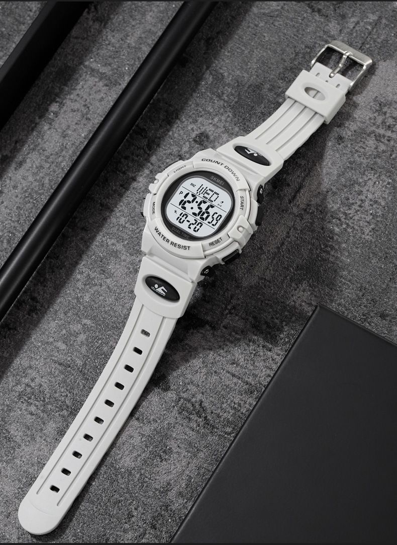 Digital Sports Watch For Teens - 50M Waterproof, EL Backlight, Military Camouflage & 8 Color Options (Date/Alarm/Stopwatch), Durable TPU Strap_voghion.com