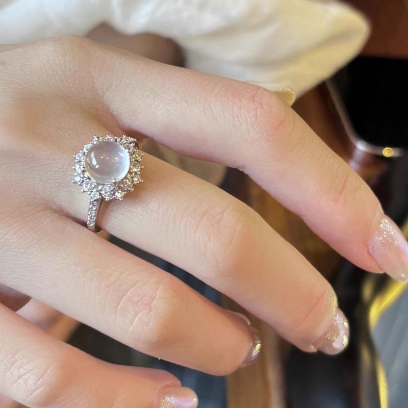 New Chinese Style White Jade Egg Ring For Women, Niche Design, Light Luxury, High-end Feel, Adjustable Index Finger_voghion.com