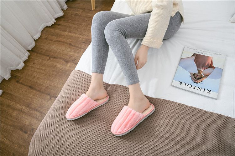Βαμβακερές παντόφλες γυναικείες εσωτερικές ζευγαριές αρσενικές με χοντρό πάτο στο σπίτι με βελούδινες ζεστές παντόφλες σπιτιού_voghion.com