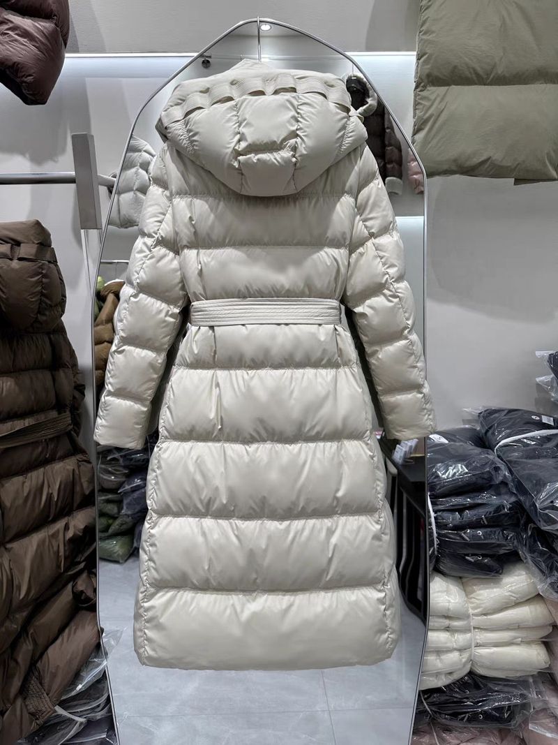 Dames lange gewatteerde jas met witte eendenveren, winterse oversized donsjas met capuchon, taille-definiërende riem, warme jas tot op de knie_voghion.com