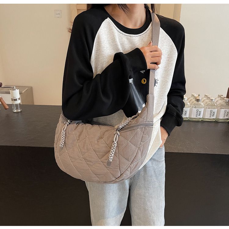 Women's high-end armpit autumn and winter new diamond grid down cotton jacket bag, student versatile single shoulder_voghion.com
