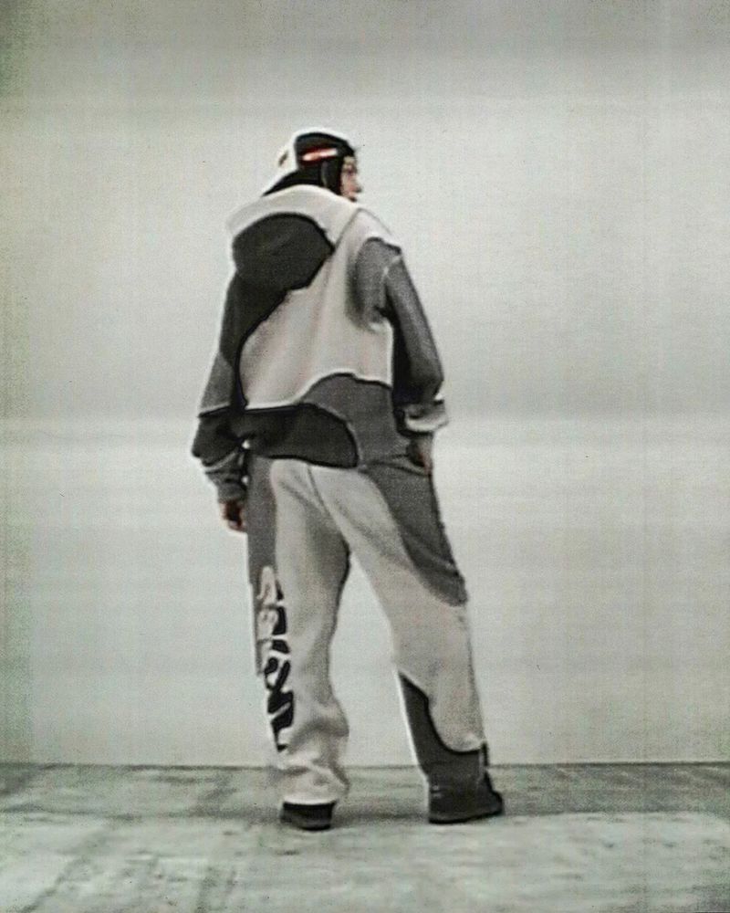 Streetstyle heren dames patchwork kleurcontrast hoodie met rits en open draadontwerp, loszittende jas en_voghion.com