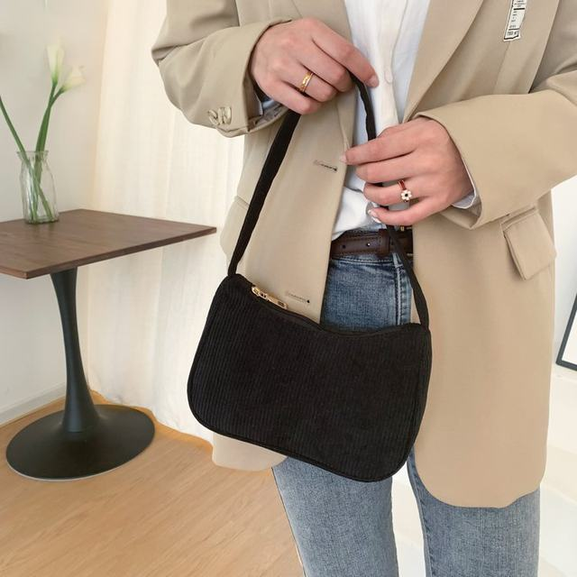 Unterarmtasche für Damen 2022 Herbst und Winter Neue Plüsch-Schultermode Retro Cord Schultergurt Kette Handtasche_voghion.com