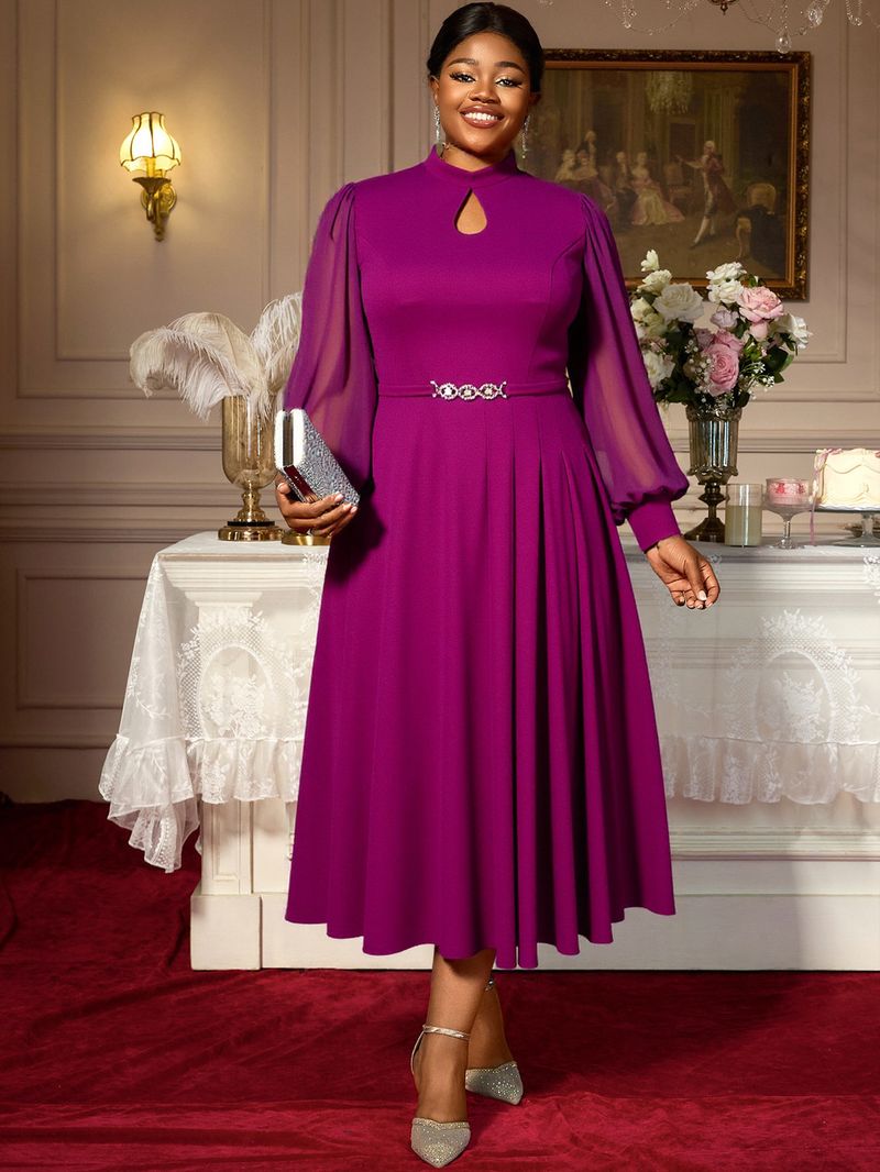 Elegantes lila Abendkleid in Übergröße – Hoher Halsausschnitt, transparenter Ausschnitt, Glockenärmel aus Chiffon und Kristallgürtel (0XL–4XL, A-Linie, Midi, formelles Partykleid)_voghion.com