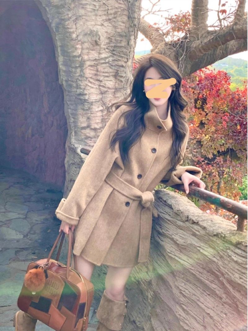 Calm Calm Calm Khaki Wool Coat Women, Autumn And Winter, High-End Korean Style, Stand Collar, 2025 New Short Woolen Jacket For Petite_voghion.com
