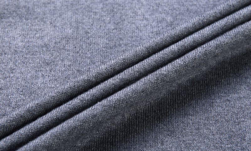 Herrenweste im Slim Fit aus Wollmischung, lässige ärmellose Strickjacke für alle Jahreszeiten, zweireihige Weste mit V-Ausschnitt in Unifarben_voghion.com