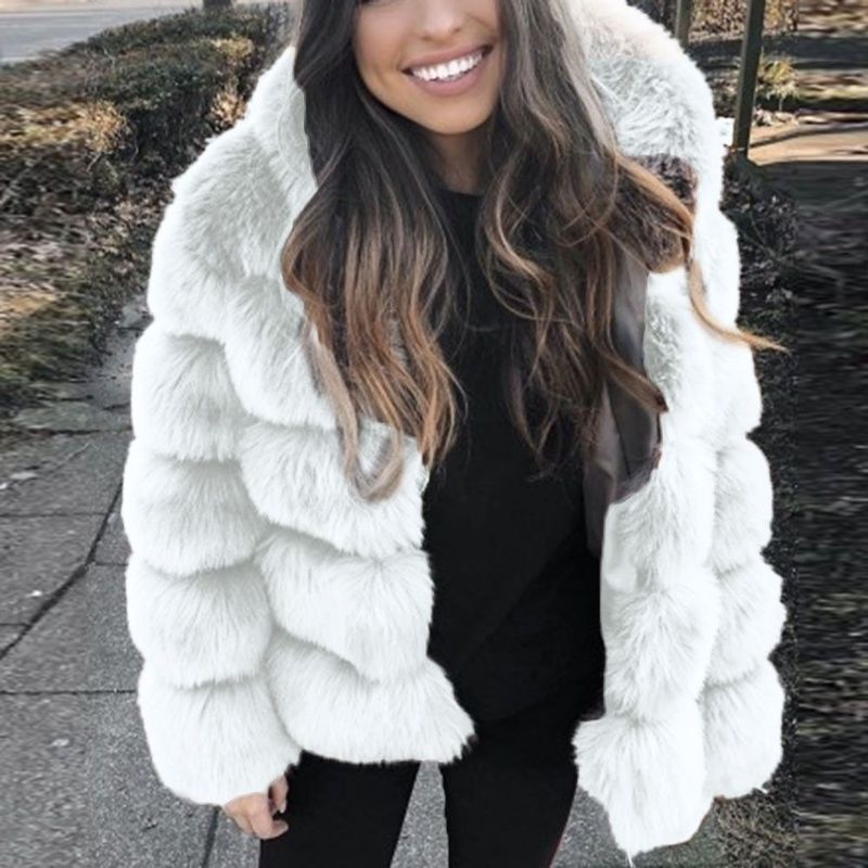 Winter Pelzmantel Frauen Neue Oberbekleidung Kurze Kunstpelz Jacke Pelzigen Flauschigen Jacke Luxus Frau Pelz_voghion.com