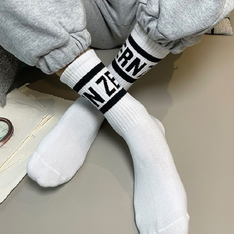 4 pairs/8 pairs comfortable and versatile trendy letter lovers basketball breathable mid length sports men's socks_voghion.com