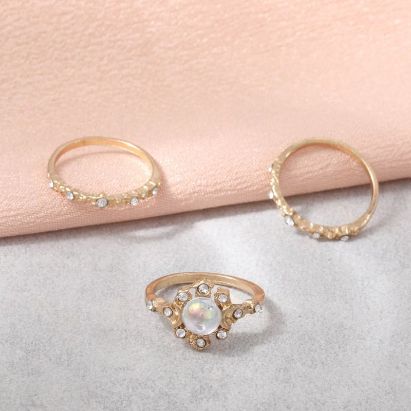Legierung Kombination Modische Persönlichkeit Punkt Diamant Gold 3-Teiliges Set Ring Schmuck_voghion.com