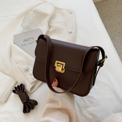 2023 New Fashion Simple Crossbody Bag Retro Foreign Style Shoulder Small Bag_voghion.com