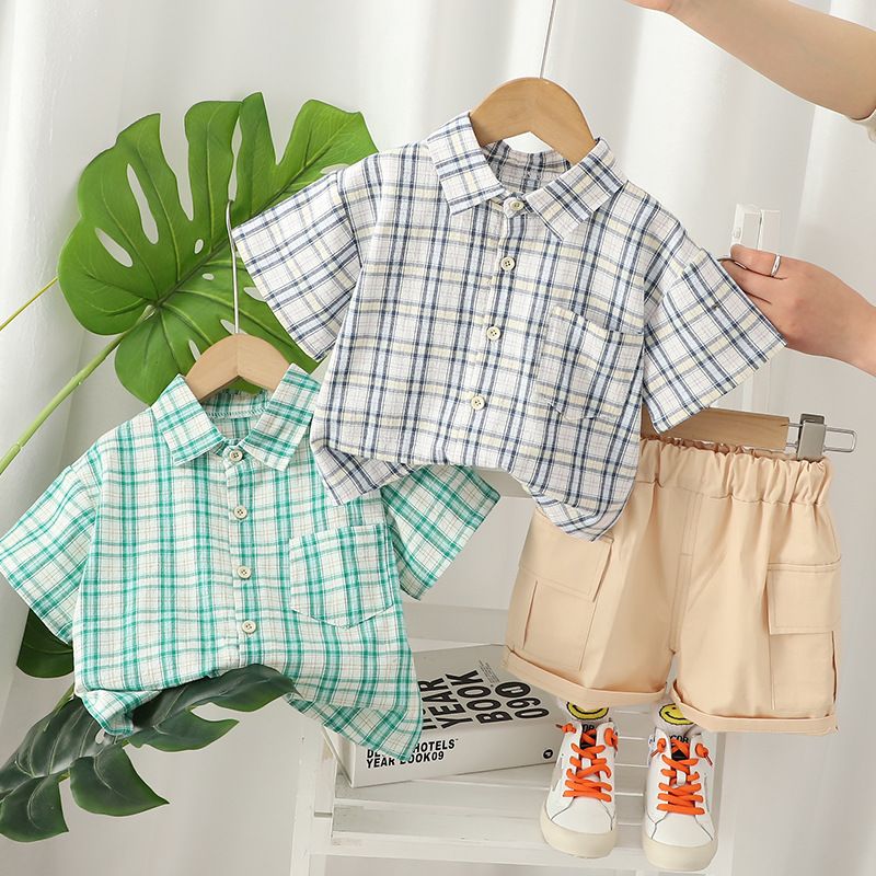 Barnkläder, pojkkostym, rutig skjorta, kortärmad, ettårig pojke, sommarbebis, barnkläder_voghion.com