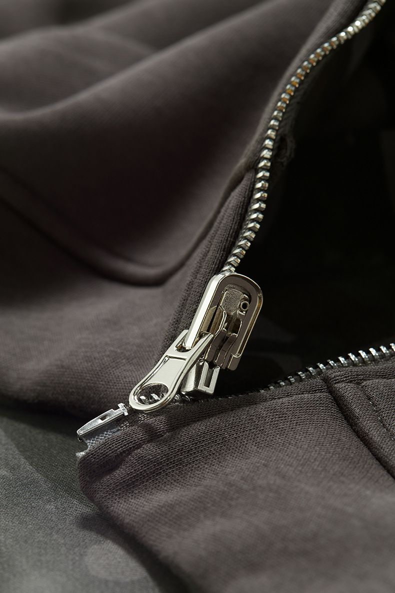 "Men's Reversible Camo Zip-Up Hoodie - Boxy Streetwear Jacket With Drop Shoulder For Casual Wear"_voghion.com