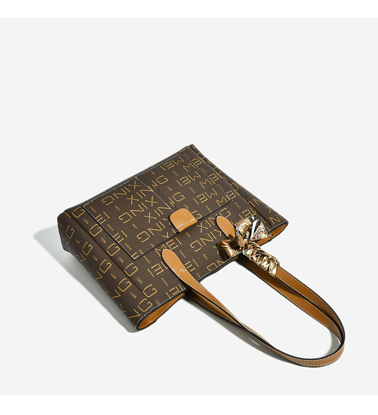 2023 Nuova borsa di vendita calda Borsa a tracolla piccola da donna Borsa quadrata versatile Lettera di moda Borsa tote di grande capacità retrò Marea_voghion.com