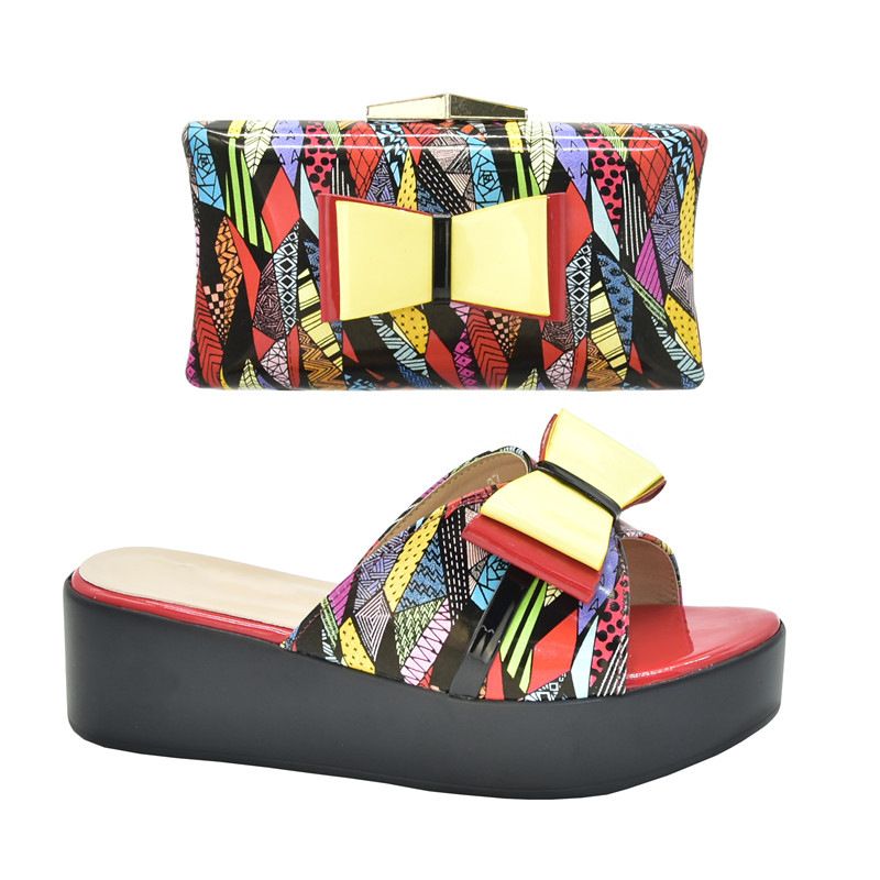 Séiss a léif Wandplattformsandalen mat dem selwechte Stil Täsch Party Owesiessen Schongtasche Set_voghion.com